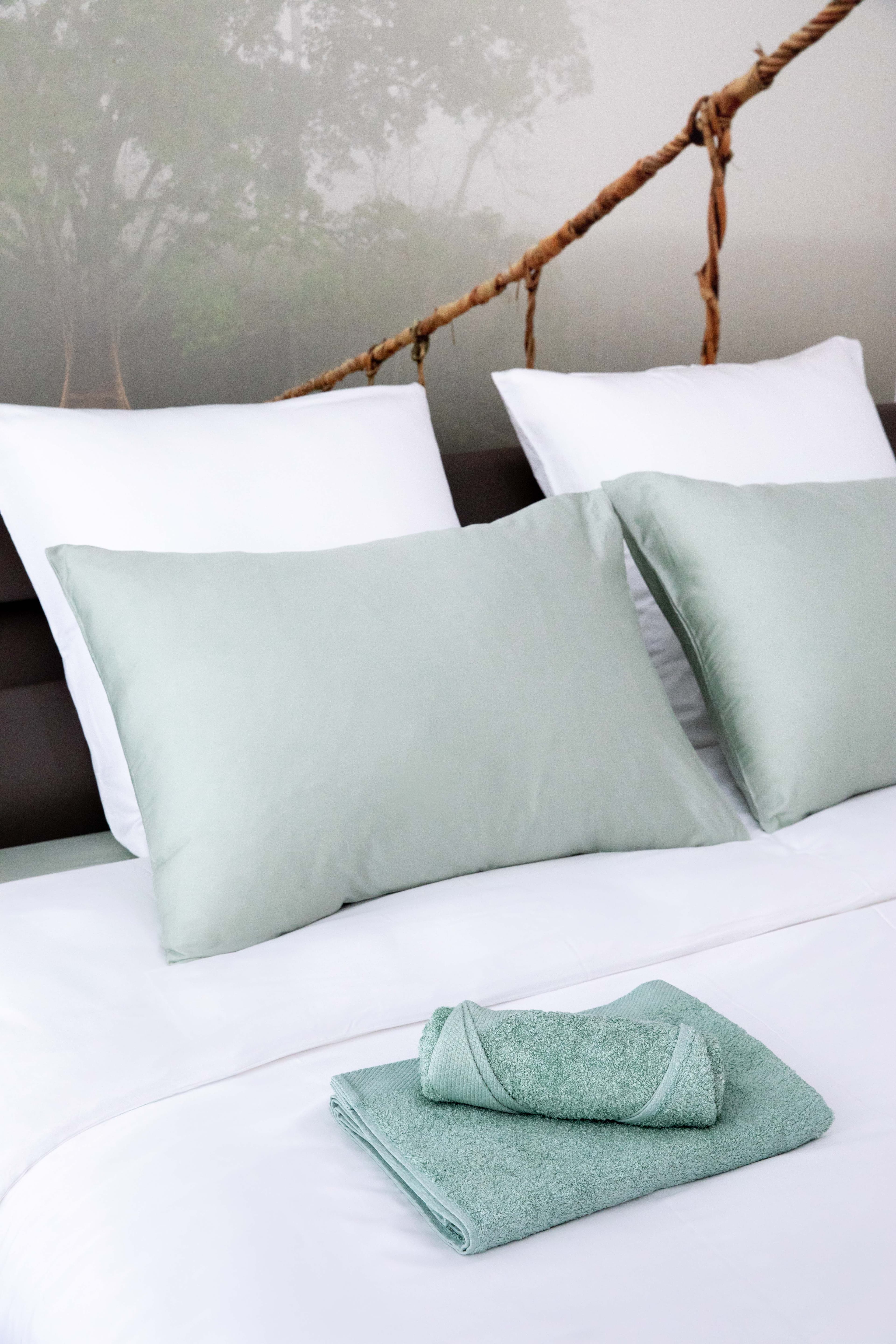 Literie hôtelière et linge de bain pour location saisonnière — Almaïa Azura Hyères
